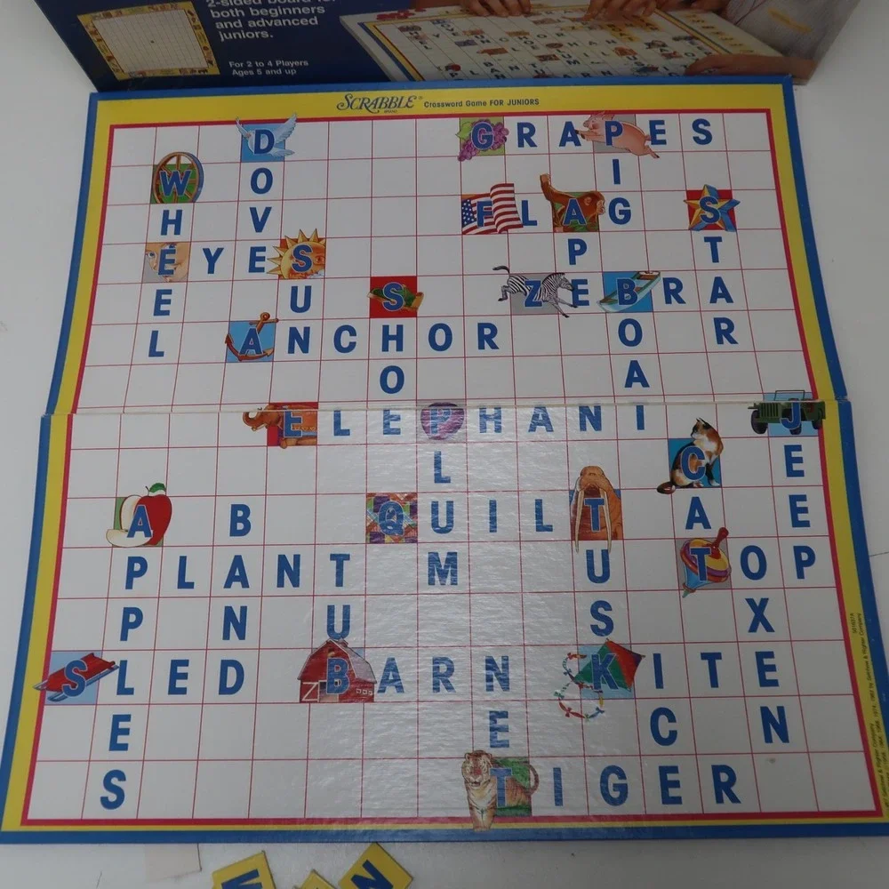 Vintage Scrabble Junior Crossword‎ Game Milton Bradley 1989